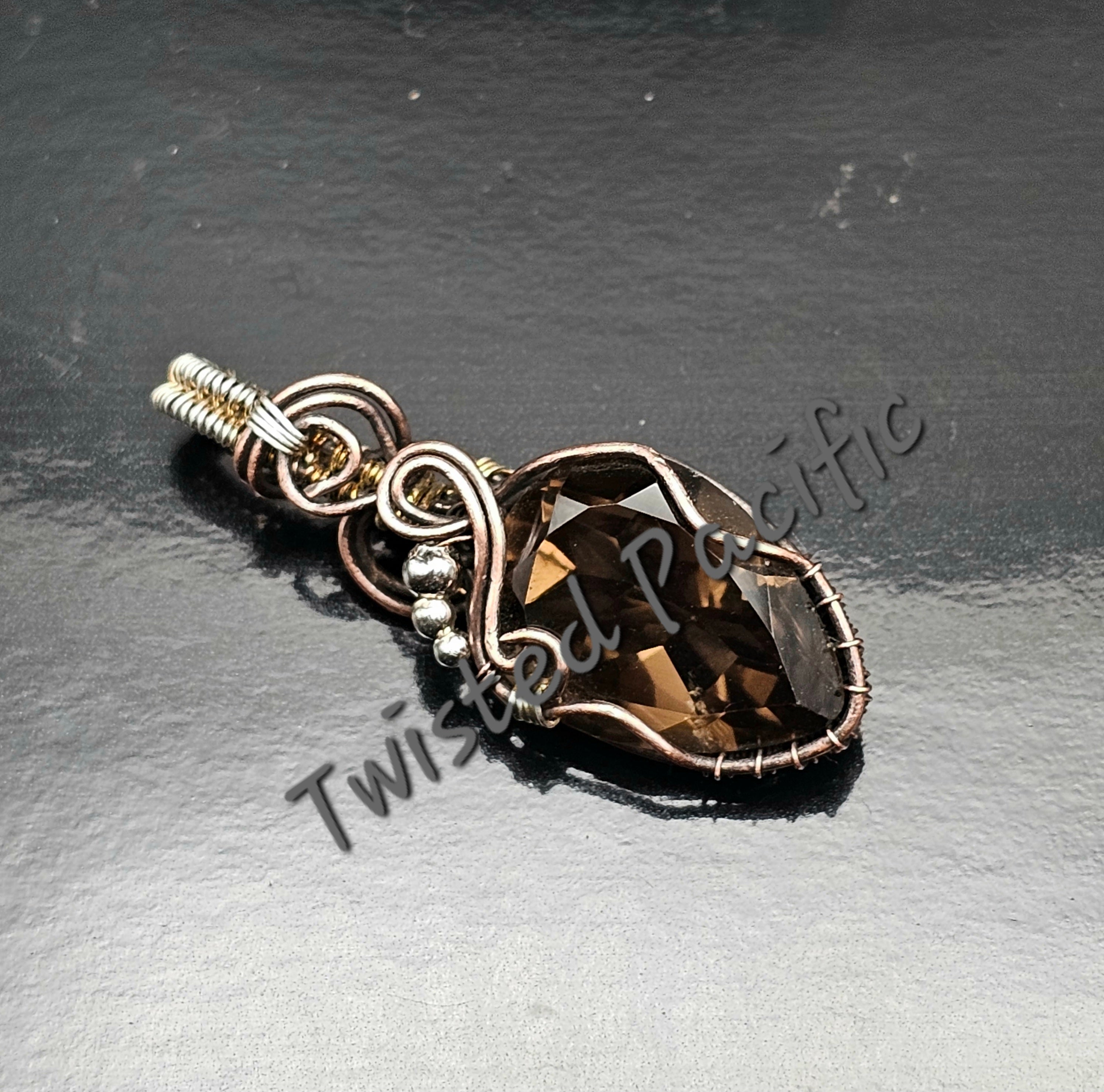 Mookaite Jasper pendant – Twisted Pacific